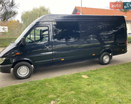 Черный Мерседес Sprinter, объемом двигателя 2.7 л и пробегом 298 тыс. км за 12999 $, фото 2 на Automoto.ua