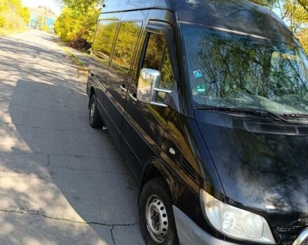 Черный Мерседес Sprinter, объемом двигателя 2.2 л и пробегом 280 тыс. км за 6000 $, фото 5 на Automoto.ua