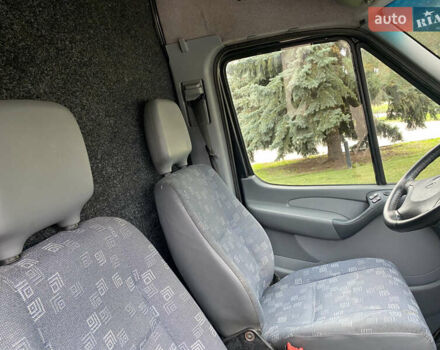 Черный Мерседес Sprinter, объемом двигателя 2.7 л и пробегом 298 тыс. км за 12999 $, фото 40 на Automoto.ua