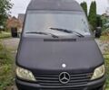Черный Мерседес Sprinter, объемом двигателя 2.2 л и пробегом 770 тыс. км за 8000 $, фото 4 на Automoto.ua