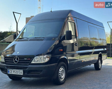 Черный Мерседес Sprinter, объемом двигателя 2.69 л и пробегом 296 тыс. км за 12950 $, фото 1 на Automoto.ua