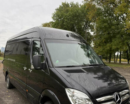 Черный Мерседес Sprinter, объемом двигателя 2.15 л и пробегом 656 тыс. км за 15000 $, фото 1 на Automoto.ua