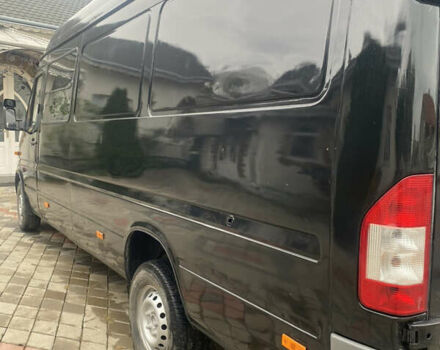 Черный Мерседес Sprinter, объемом двигателя 2.15 л и пробегом 390 тыс. км за 8900 $, фото 3 на Automoto.ua