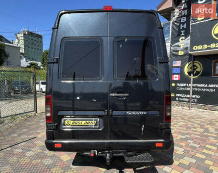 Черный Мерседес Sprinter, объемом двигателя 2.69 л и пробегом 946 тыс. км за 13500 $, фото 5 на Automoto.ua