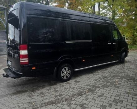 Черный Мерседес Sprinter, объемом двигателя 3 л и пробегом 300 тыс. км за 16900 $, фото 1 на Automoto.ua
