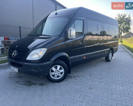 Черный Мерседес Sprinter, объемом двигателя 2.99 л и пробегом 700 тыс. км за 20999 $, фото 3 на Automoto.ua