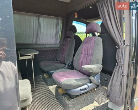 Черный Мерседес Sprinter, объемом двигателя 2.14 л и пробегом 246 тыс. км за 19000 $, фото 14 на Automoto.ua
