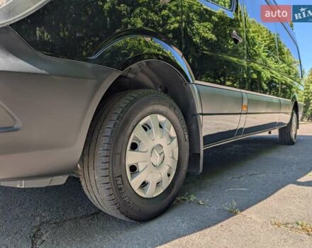 Черный Мерседес Sprinter, объемом двигателя 3 л и пробегом 640 тыс. км за 23999 $, фото 24 на Automoto.ua