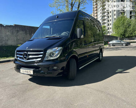 Черный Мерседес Sprinter, объемом двигателя 0 л и пробегом 273 тыс. км за 21800 $, фото 1 на Automoto.ua