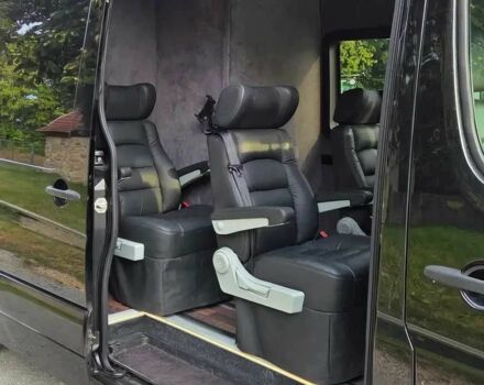 Черный Мерседес Sprinter, объемом двигателя 3 л и пробегом 77 тыс. км за 11000 $, фото 6 на Automoto.ua