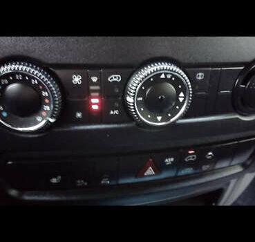 Чорний Мерседес Sprinter, об'ємом двигуна 2.14 л та пробігом 350 тис. км за 20000 $, фото 33 на Automoto.ua