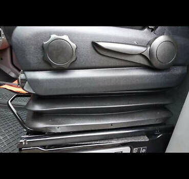 Чорний Мерседес Sprinter, об'ємом двигуна 2.14 л та пробігом 350 тис. км за 20000 $, фото 18 на Automoto.ua