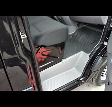 Чорний Мерседес Sprinter, об'ємом двигуна 2.14 л та пробігом 350 тис. км за 20000 $, фото 17 на Automoto.ua