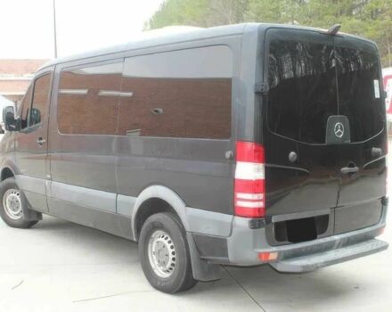 Черный Мерседес Sprinter, объемом двигателя 2 л и пробегом 120 тыс. км за 9000 $, фото 4 на Automoto.ua