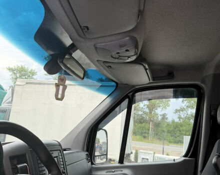 Черный Мерседес Sprinter, объемом двигателя 0 л и пробегом 287 тыс. км за 23500 $, фото 22 на Automoto.ua