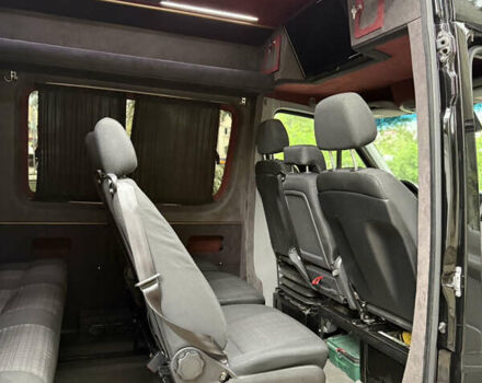 Черный Мерседес Sprinter, объемом двигателя 3 л и пробегом 370 тыс. км за 41871 $, фото 39 на Automoto.ua