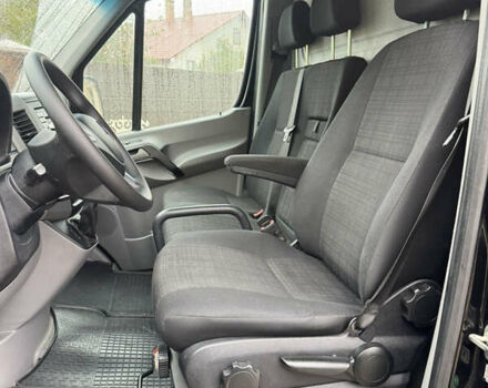 Черный Мерседес Sprinter, объемом двигателя 2.2 л и пробегом 337 тыс. км за 24900 $, фото 36 на Automoto.ua