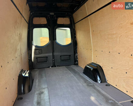 Черный Мерседес Sprinter, объемом двигателя 0 л и пробегом 370 тыс. км за 25800 $, фото 15 на Automoto.ua