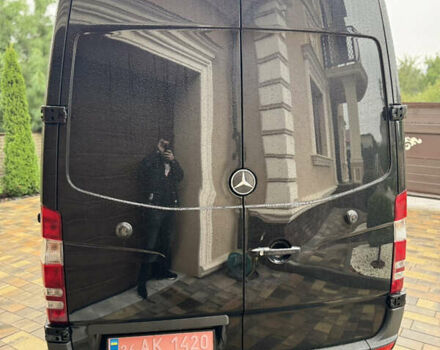 Черный Мерседес Sprinter, объемом двигателя 2.2 л и пробегом 337 тыс. км за 24900 $, фото 24 на Automoto.ua