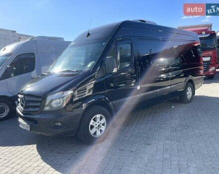 Черный Мерседес Sprinter, объемом двигателя 3 л и пробегом 350 тыс. км за 39900 $, фото 1 на Automoto.ua