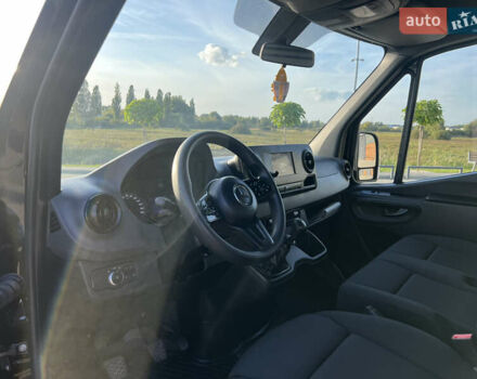 Черный Мерседес Sprinter, объемом двигателя 0 л и пробегом 370 тыс. км за 25800 $, фото 22 на Automoto.ua