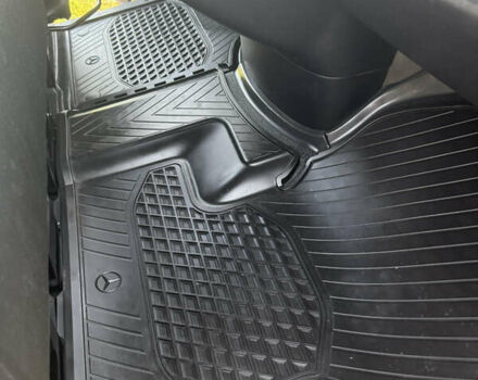 Черный Мерседес Sprinter, объемом двигателя 0 л и пробегом 247 тыс. км за 24200 $, фото 19 на Automoto.ua