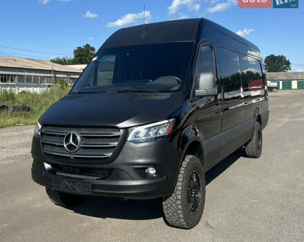 Черный Мерседес Sprinter, объемом двигателя 3 л и пробегом 150 тыс. км за 55000 $, фото 2 на Automoto.ua