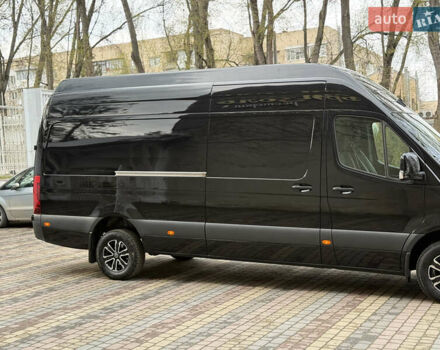 Черный Мерседес Sprinter, объемом двигателя 3 л и пробегом 267 тыс. км за 44500 $, фото 6 на Automoto.ua