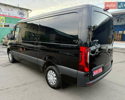 Черный Мерседес Sprinter, объемом двигателя 2.2 л и пробегом 349 тыс. км за 28900 $, фото 7 на Automoto.ua