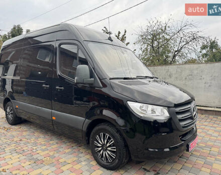 Черный Мерседес Sprinter, объемом двигателя 2.2 л и пробегом 200 тыс. км за 28500 $, фото 2 на Automoto.ua