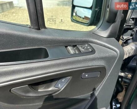 Черный Мерседес Sprinter, объемом двигателя 2.99 л и пробегом 390 тыс. км за 35850 $, фото 14 на Automoto.ua