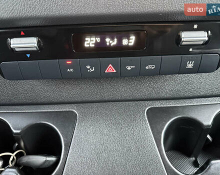 Черный Мерседес Sprinter, объемом двигателя 2.2 л и пробегом 349 тыс. км за 28900 $, фото 43 на Automoto.ua