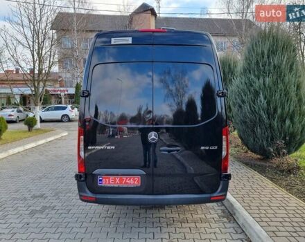 Черный Мерседес Sprinter, объемом двигателя 2.99 л и пробегом 596 тыс. км за 32250 $, фото 4 на Automoto.ua