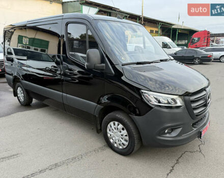 Черный Мерседес Sprinter, объемом двигателя 2.2 л и пробегом 349 тыс. км за 28900 $, фото 3 на Automoto.ua