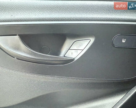 Черный Мерседес Sprinter, объемом двигателя 2.2 л и пробегом 349 тыс. км за 28900 $, фото 32 на Automoto.ua