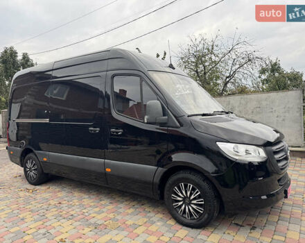 Черный Мерседес Sprinter, объемом двигателя 2.2 л и пробегом 200 тыс. км за 28500 $, фото 4 на Automoto.ua