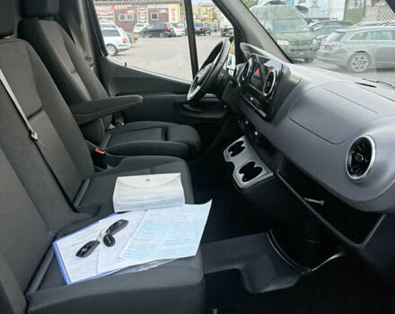Черный Мерседес Sprinter, объемом двигателя 2.2 л и пробегом 349 тыс. км за 28900 $, фото 45 на Automoto.ua