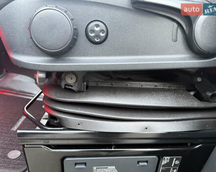 Черный Мерседес Sprinter, объемом двигателя 2.2 л и пробегом 349 тыс. км за 28900 $, фото 37 на Automoto.ua