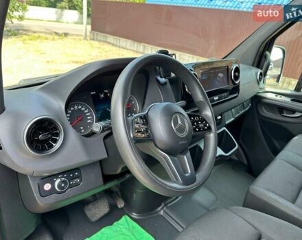 Черный Мерседес Sprinter, объемом двигателя 2.99 л и пробегом 390 тыс. км за 35850 $, фото 12 на Automoto.ua