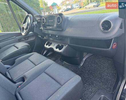 Черный Мерседес Sprinter, объемом двигателя 3 л и пробегом 120 тыс. км за 55990 $, фото 25 на Automoto.ua