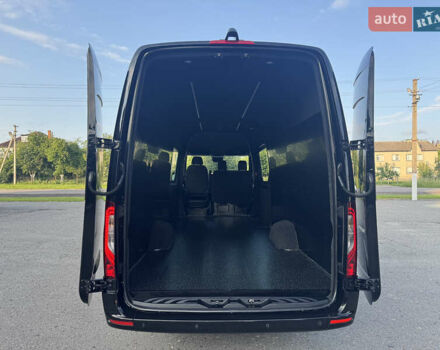 Черный Мерседес Sprinter, объемом двигателя 3 л и пробегом 120 тыс. км за 55990 $, фото 67 на Automoto.ua