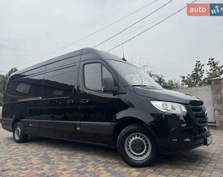 Черный Мерседес Sprinter, объемом двигателя 2.2 л и пробегом 300 тыс. км за 30500 $, фото 3 на Automoto.ua