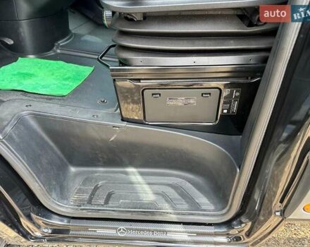 Черный Мерседес Sprinter, объемом двигателя 2.99 л и пробегом 390 тыс. км за 35850 $, фото 13 на Automoto.ua