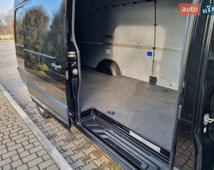 Черный Мерседес Sprinter, объемом двигателя 2.99 л и пробегом 596 тыс. км за 32250 $, фото 9 на Automoto.ua