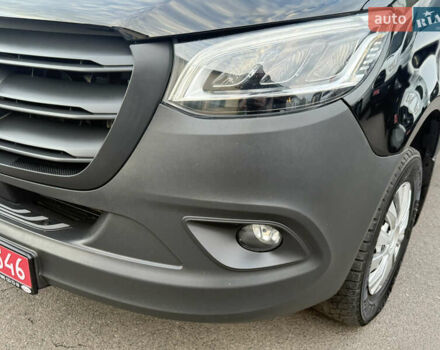 Черный Мерседес Sprinter, объемом двигателя 2.2 л и пробегом 349 тыс. км за 28900 $, фото 29 на Automoto.ua