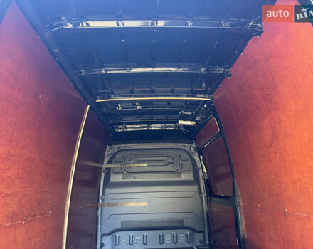 Чорний Мерседес Sprinter, об'ємом двигуна 2.2 л та пробігом 198 тис. км за 29550 $, фото 45 на Automoto.ua