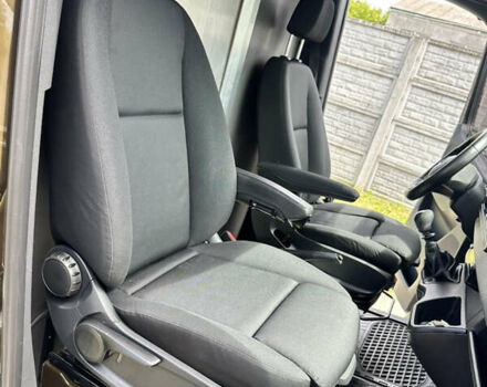 Чорний Мерседес Sprinter, об'ємом двигуна 2.2 л та пробігом 168 тис. км за 28500 $, фото 4 на Automoto.ua