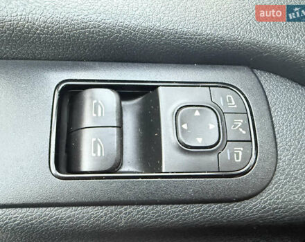 Черный Мерседес Sprinter, объемом двигателя 2.2 л и пробегом 349 тыс. км за 28900 $, фото 31 на Automoto.ua