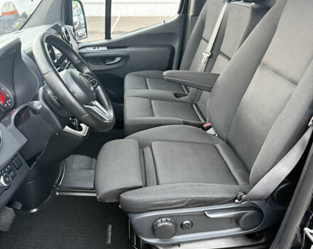 Черный Мерседес Sprinter, объемом двигателя 2.2 л и пробегом 349 тыс. км за 28900 $, фото 34 на Automoto.ua