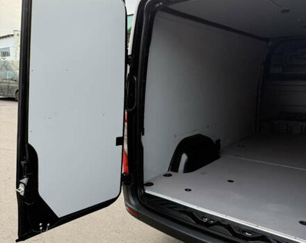 Черный Мерседес Sprinter, объемом двигателя 2.2 л и пробегом 349 тыс. км за 28900 $, фото 13 на Automoto.ua